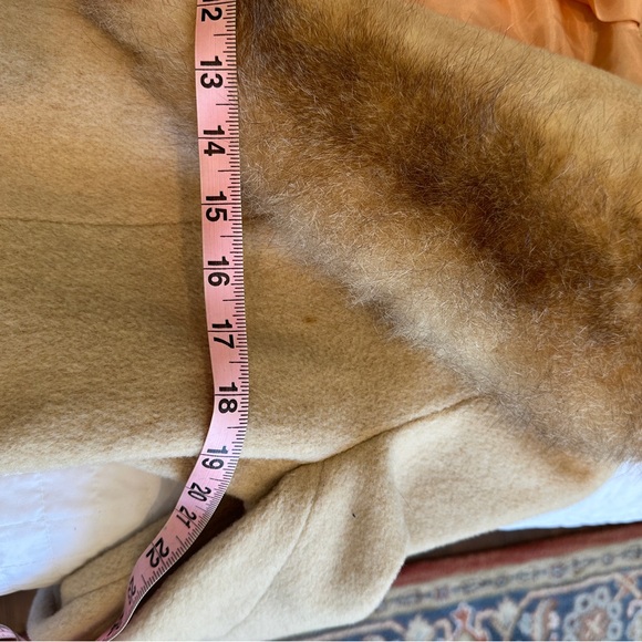 COPY - Vintage wool coat with fur trim - Picture 2 of 13